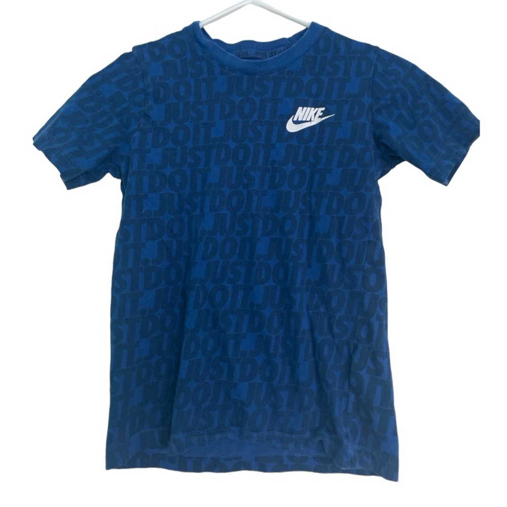 Boys Nike Size Small Tee